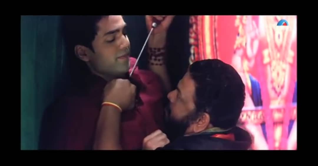 IAmApurrv's tweet photo. Happiness is watching this again &amp; again
13 Years of #EkChalisKiLastLocal 

@sanjaykhandduri @AbhayDeol @samarth_A @NehaDhupia https://t.co/minInQnO5V
