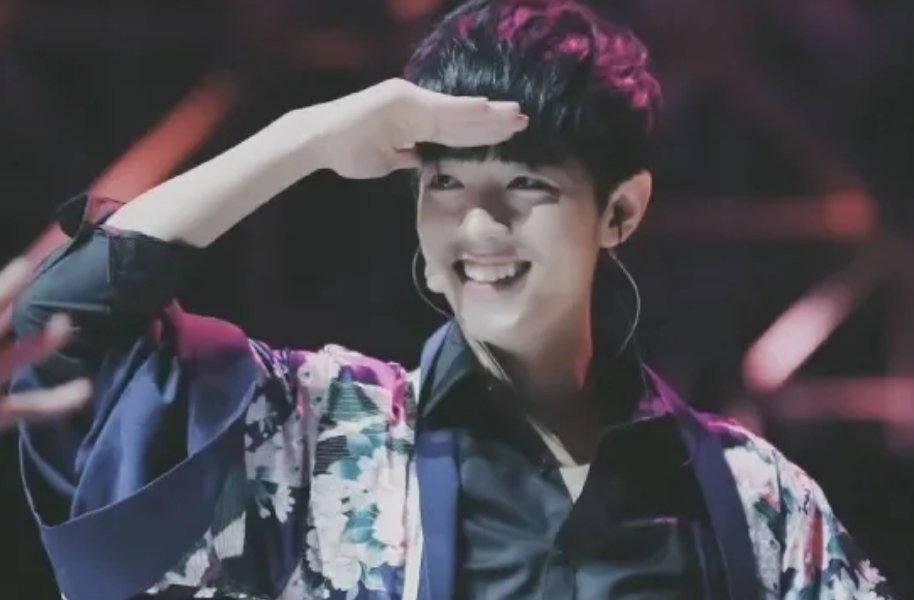 xiaozhan_only's tweet photo. วันที่ 19/05/20 00.00 น. เวลาจีน
(24 วัน)
QQ音乐
29,409,828 (88,229,484 หยวน)
酷狗音乐
3,410,653 (10,231,959 หยวน)
酷我音乐
2,061,845 (6,185,535 หยวน)
**รวมยอดขาย 34,882,326
เป็นเงิน 104,646,978 หยวน
#MadeToLove100M
#เซียวจ้าน #Xiaozhan
#SeanXiao #肖战 https://t.co/K2X9B1N6QR