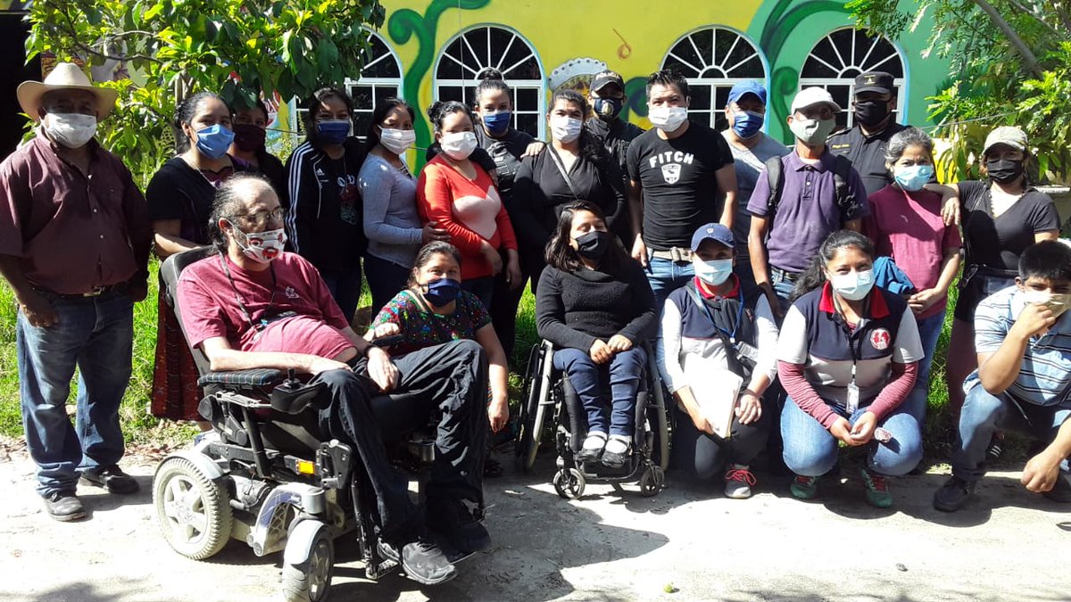 asopedi's tweet photo. MUCHAS GRACIAS
Fondo Unido de Guatemala Industrial, Claro, CBC, CMI. Gracias a la donación de viveres recibida de la campaña "El amor en caja" organizada por United Way  hemos podido distribuir viveres a 300 familias, gracias a la PNC, PMT, al centro de salud, a la municipalidad. https://t.co/QP1GD7vWn3