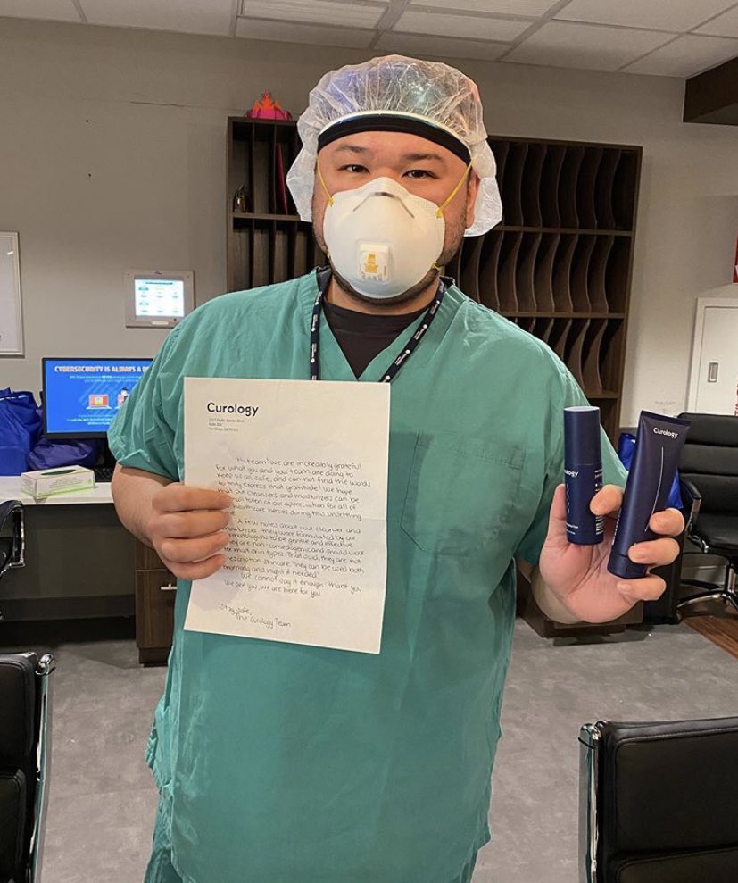NagorsRobyn's tweet photo. Many thanks to @CurologyUSA who sent a ton of their cleansers to our #HealthcareHeroes! We are so thankful to all the companies who have donated their products to helping #FrontLineWorkers ❤️ #medicalprofessionals #MondayMotivation #curology https://t.co/e2DJ7KtU8k