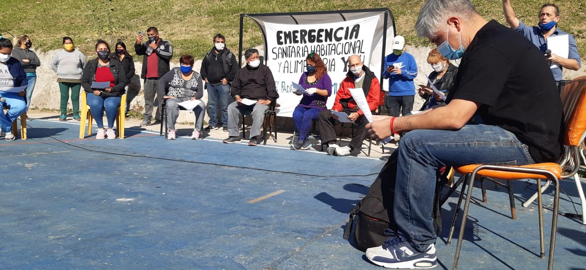 EL CUENTO DE LA URBANIZACIÓN

Hoy se llevó adelante una conferencia de prensa en la 31 por la Emergencia Sanitaria, Habitacional y Alimentaria.