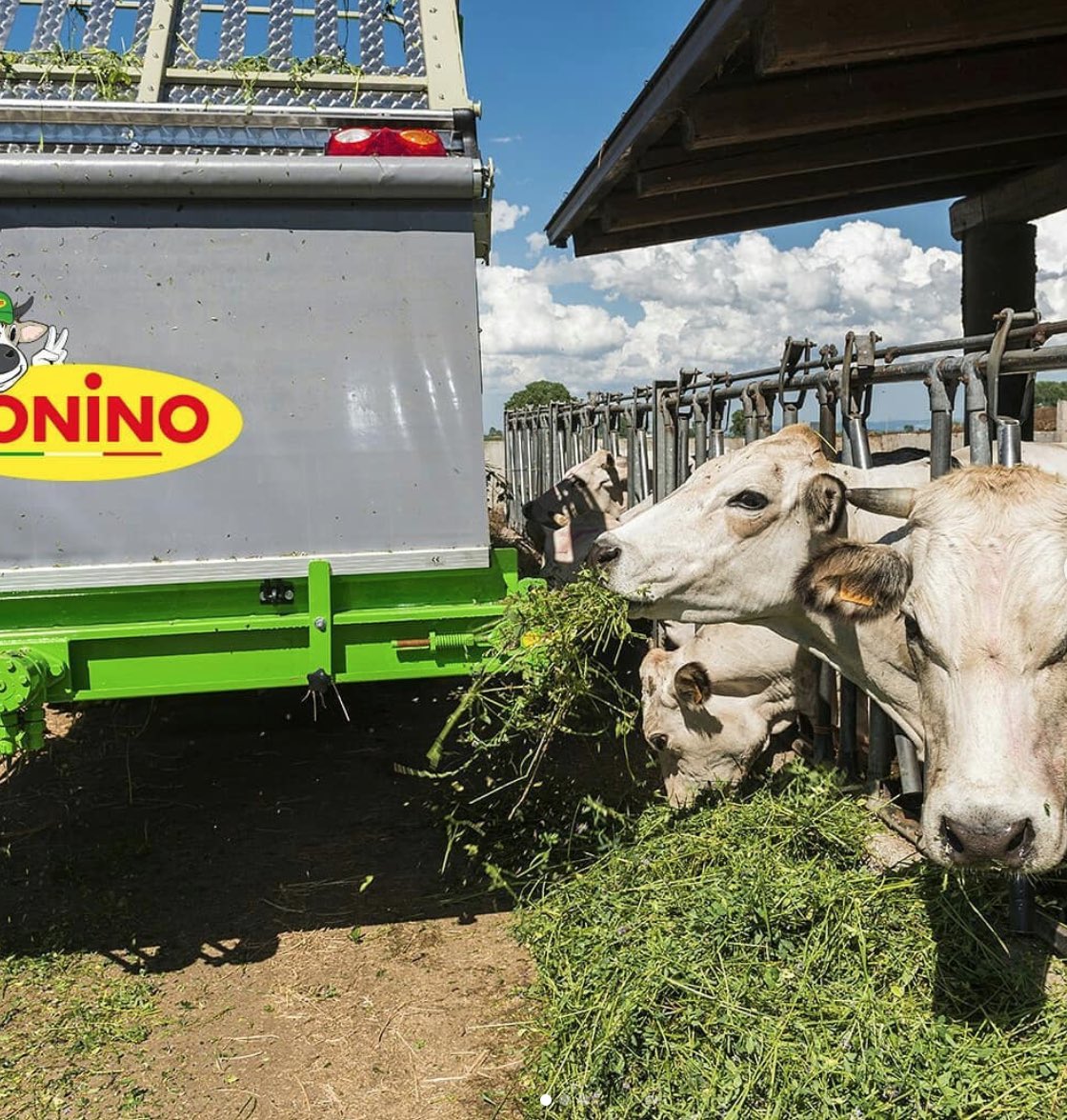 Freshly cut. Bringing food the easiest way 🐄                                  #zerograzing #grasstomilk #teamdairy