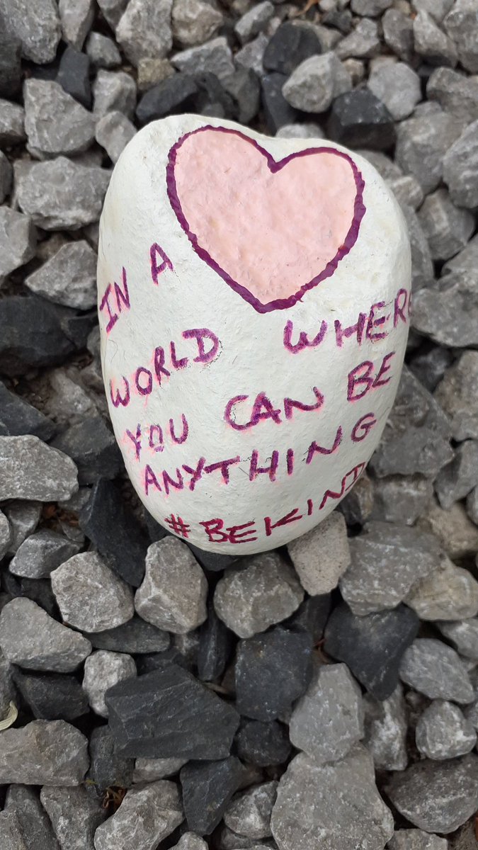 thackleyrocks's tweet photo. In a world where you can be anything #BeKind #MentalHealthAwarenessWeek #MentalHealthMatters x https://t.co/w2MTH6WR2e