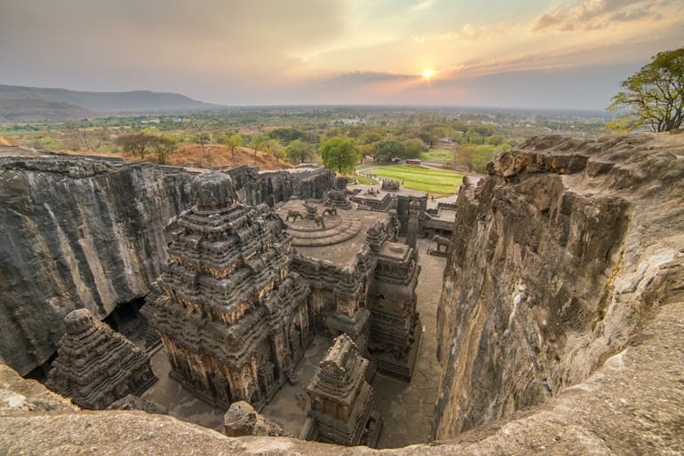 Why Kailash temple is not considered as a "Wonder of the world”? Forget constructing this temple again, it can’t even be destroyed!The archaeologists have confirmed that over 400,000 ton of rocks had to be scooped out to make this amazing structure400,000 ton=36,28,73,896 KG