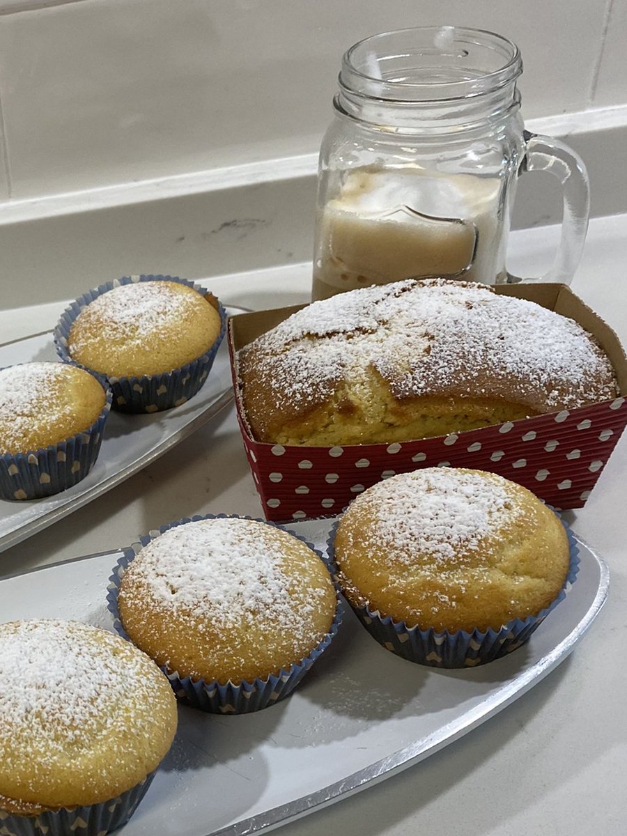 mariainesguerra's tweet photo. Para quienes me pidieron receta de cupcakes en sus comentarios. Aquí les dejaré una receta rápida y deliciosa de cupcakes de naranja.
#orangemuffins #recetasfáciles #muffins #CupCakes https://t.co/mOgAuN5zlA