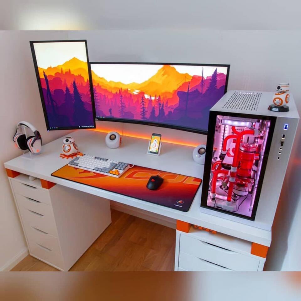 Most persons that are not designers or techies have been reaching out to my for some workspace set up inspirations :)Ok here they areI just compiled them for1.White Collar Workers2.Developers3.GamersSo let’s swim #Thread >>>