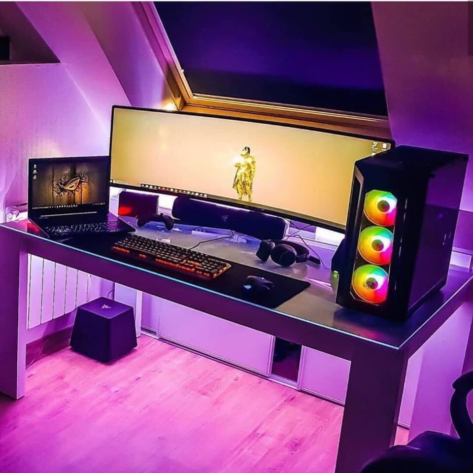 Most persons that are not designers or techies have been reaching out to my for some workspace set up inspirations :)Ok here they areI just compiled them for1.White Collar Workers2.Developers3.GamersSo let’s swim  #Thread >>>