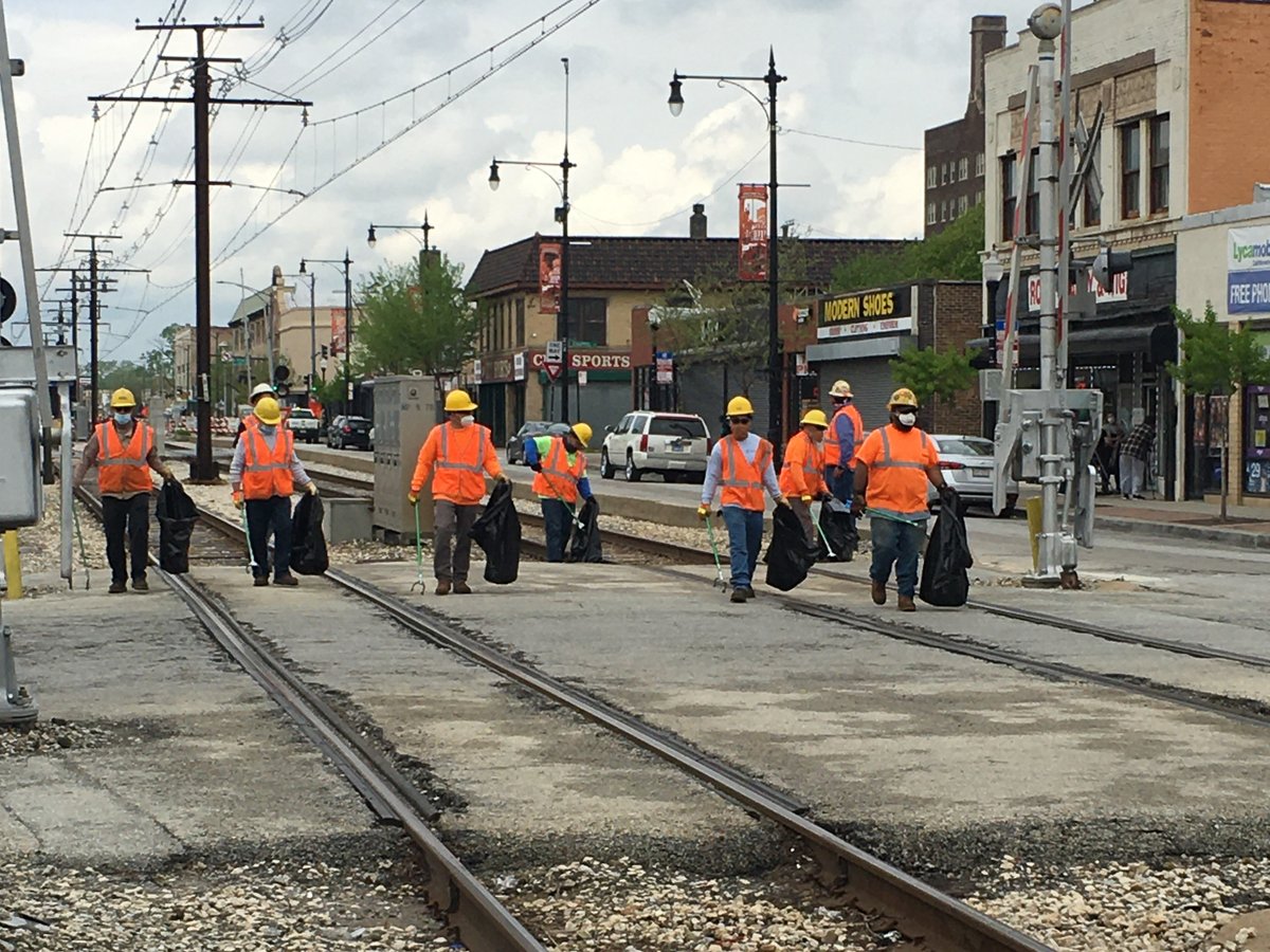 We began our spring cleanup of the track, stations and right-of-way along the South Chicago Branch of the Metra Electric Line. We are removing garbage, power washing, painting, and making repairs at the stations. These additional cleanups are scheduled to continue for two weeks.