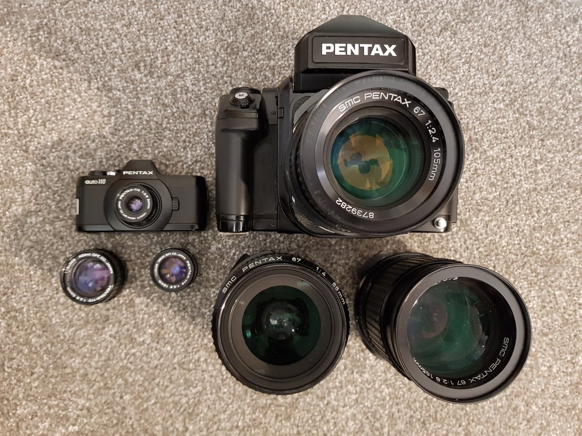 EFRSblog's tweet photo. @Warboyssnapper My little and large. With equiv lenses 😁 https://t.co/BFpfQ4MP6h