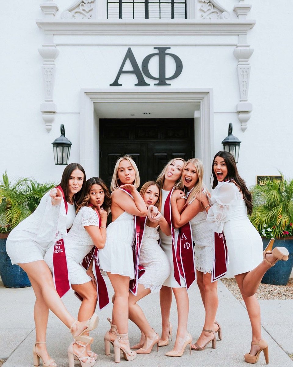 Congratulations to the Class of 2020! 🎓

We are proud to call you sisters! Your resilience, determination, and drive empower those around you. Know that through thick and thin, you are an Alpha Phi always. We cannot wait for you to make your mark on the world 🌎🤍