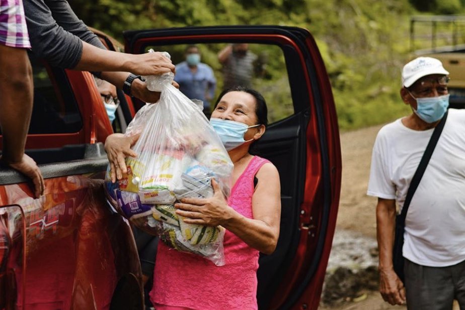 keepachildalive's tweet photo. -We have covered the areas of Playa El Zonte, Taquillo, Shutia, Playa la Paz, Regadรญo and its surroundings
โข
And weโre not gonna stop here, our goal is to help 5,000 families.
@keepachildalive @GlasswingInt #purosurf #KCAInAction #elsalvador #covid19 #covid19relief https://t.co/AFp7qcyP25