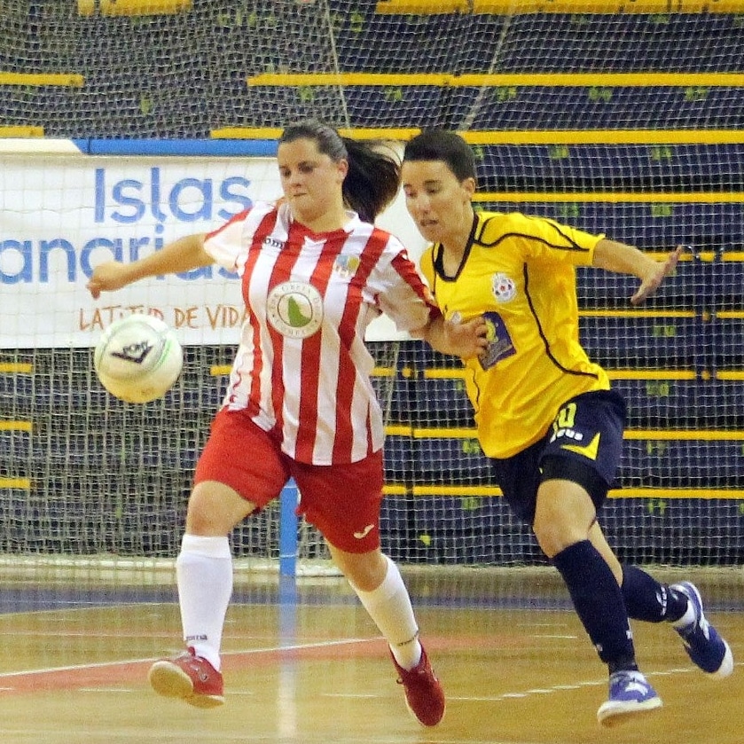 🔴 RENOVACIÓ ⚪
Més que una renovació serà fitxatge, la Marta Grau després d'un any d'inactivitat tornarà a vestir la samarreta del nostre Sènior Femení la temporada vinent.
Felicitats Marta per la teva plena recuperació.
#cfse
#renovació 
#nosaltresensquedemacasa