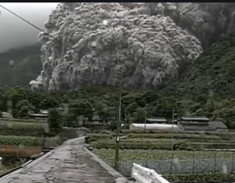 On June 2 1991, Unzen's lava dome collapsed sending a pyroclastic flow hurtling down the valley. Glicken and the Kraffts assumed they would be safe on top of a ridge but the flow was larger and faster, more intense than they had reckoned, and they were overwhelmed.