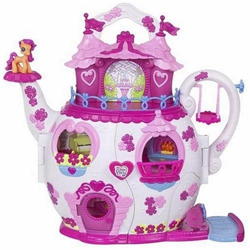 Grayson Perry as Teapots @Alan_Measles A thread.