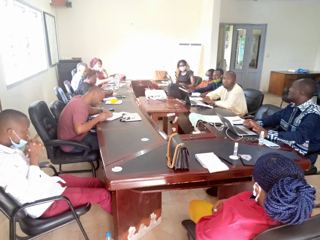 jcicameroun's tweet photo. Sur invitat° de @zenunetwork la Pdte Ntle @youbichristelle a pris par ce jour à la réunion préparatoire de la 12 edit° du Forum de la Jeunesse.
Ci-dessus qlq images du meeting.
@MFoutsou
@Minjec00237
@jcileaders
@imanyere
@mhijazi
@ohijosa
@fadiiyawa
#BrigdeTheGap
#BackToBasics https://t.co/NpEyVtI6HU