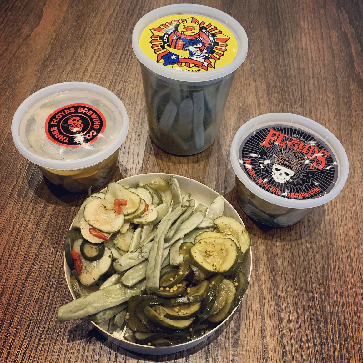 3 Floyds Taproom tweet media