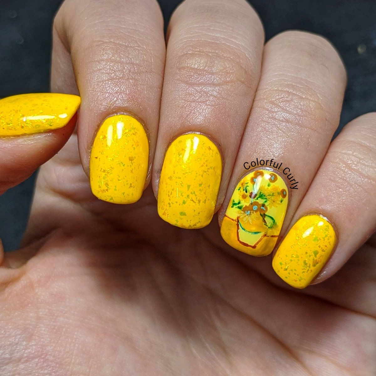ShakedGabbay's tweet photo. It's not a part of any weekly challenge but I still want to show off @holotaco @nailogical 
#vangogh #nailart #sunflowernails #vangoghnails https://t.co/w9y5Uv5aNQ