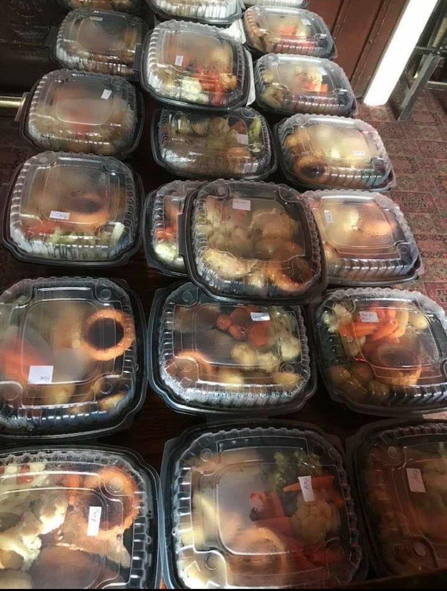 TopHouse4's tweet photo. Free Meals delivered to Pearson Court 24 in total #COVID19 #HelpingVulnerable #FreeMeals @BramcoteToday #BramcoteVillage #LocalVillagePub #WeCanAllHelp
Thanks to your donations @nottslive @PulpFrictionCIC
@BBCNottingham @bbcemt 
@things_to_do @BeestonNg9 https://t.co/ut4lPpmSV2