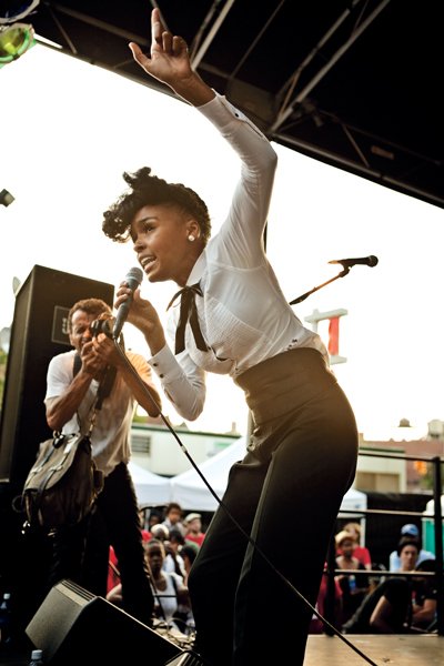 beyondbinary91's tweet image. Let's indulge in some #TheArchAndroid tour photos, shall we??? #MonáeCrushMonday