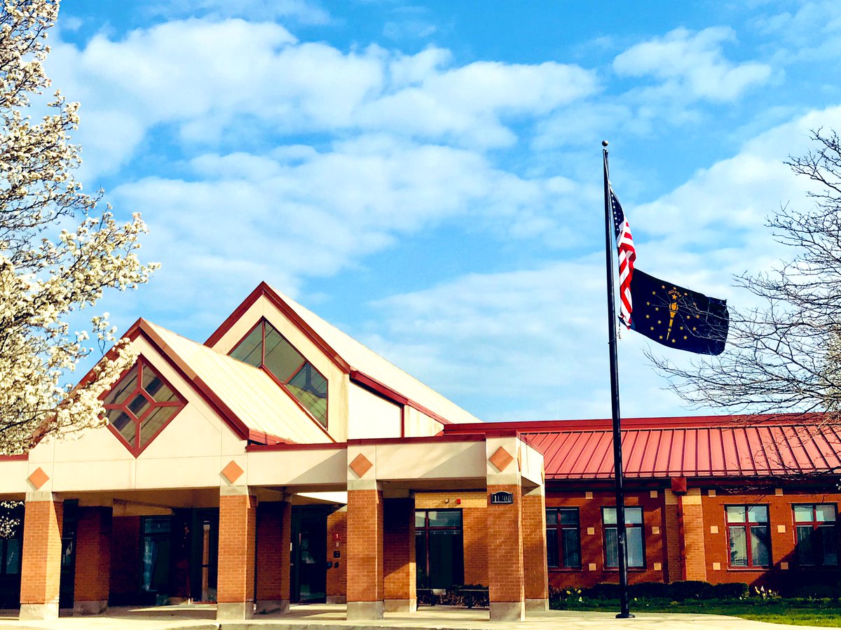 Reflecting on how much this building and the HRE community mean to me today. #MissingYouMonday #ProudToBeHSE #HREpride