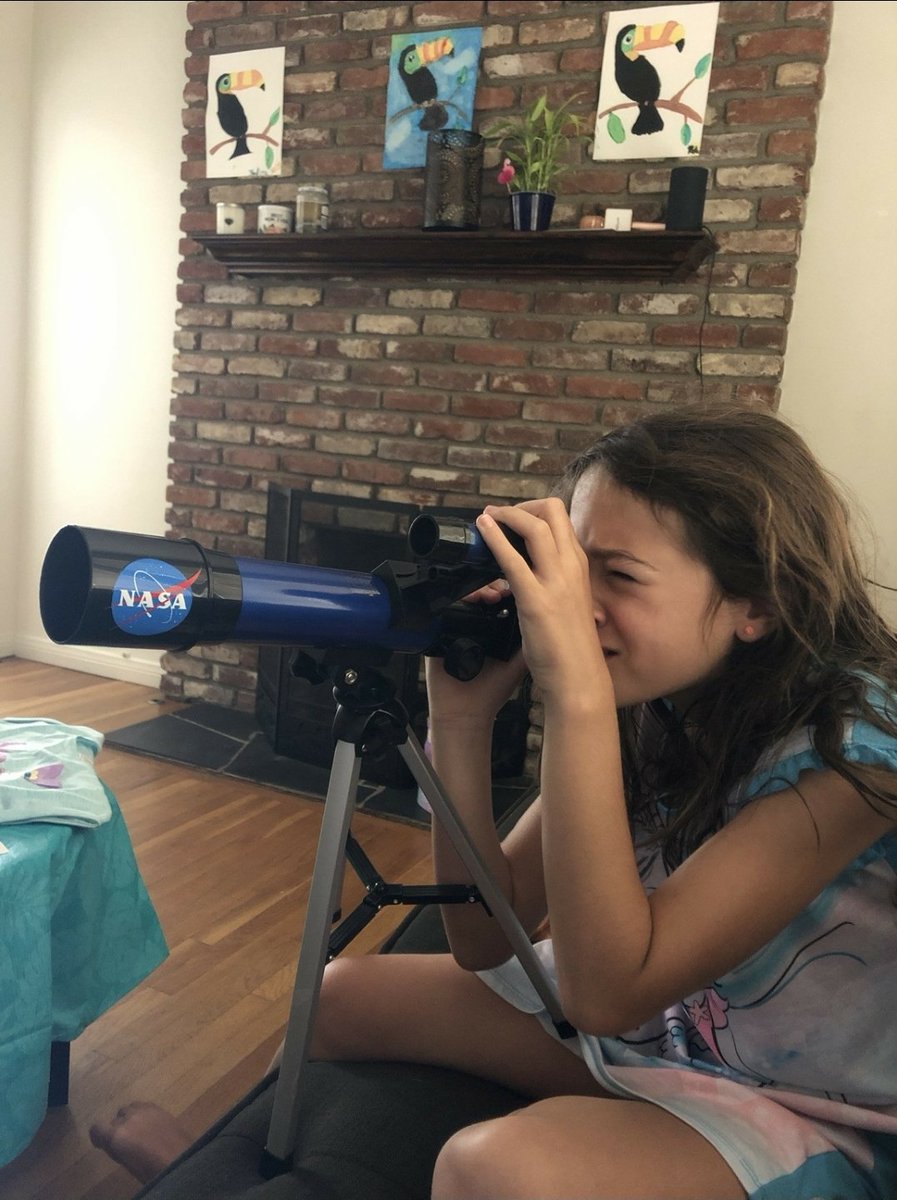 LichtIBmaxwell's tweet photo. When you ask for awesome birthday presents because of what you're learning! ♥️🎉🎂 #happybirthday #telescope #StudentInitiatedInquiry @Maxwell_IB @MaxIBPrincipal @CoachJJAlvarez @yadirav47416709 #dusd https://t.co/mrqafXr0AR