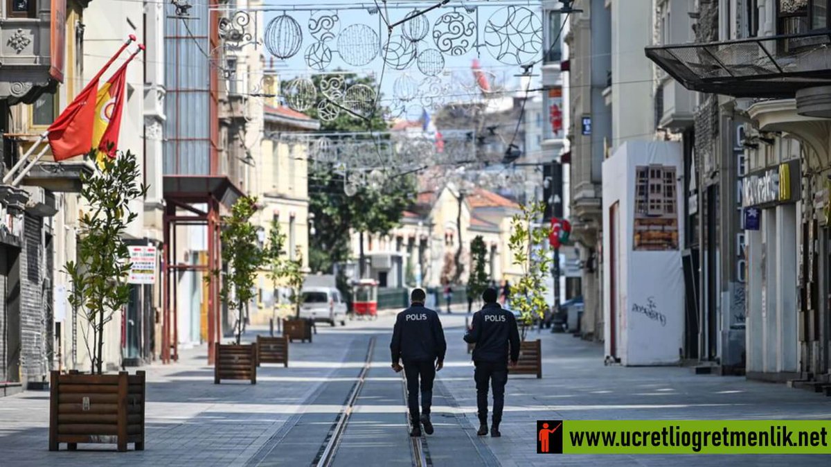 ucretliogrtmen's tweet photo. Ramazan Bayramında 4 Gün Kısıtlama Olacak mı? 81 İl için açıklama geldi. #SokagaCikmaYasagi #Ramazan
https://t.co/edWZt0QF8I https://t.co/bU148ne51p