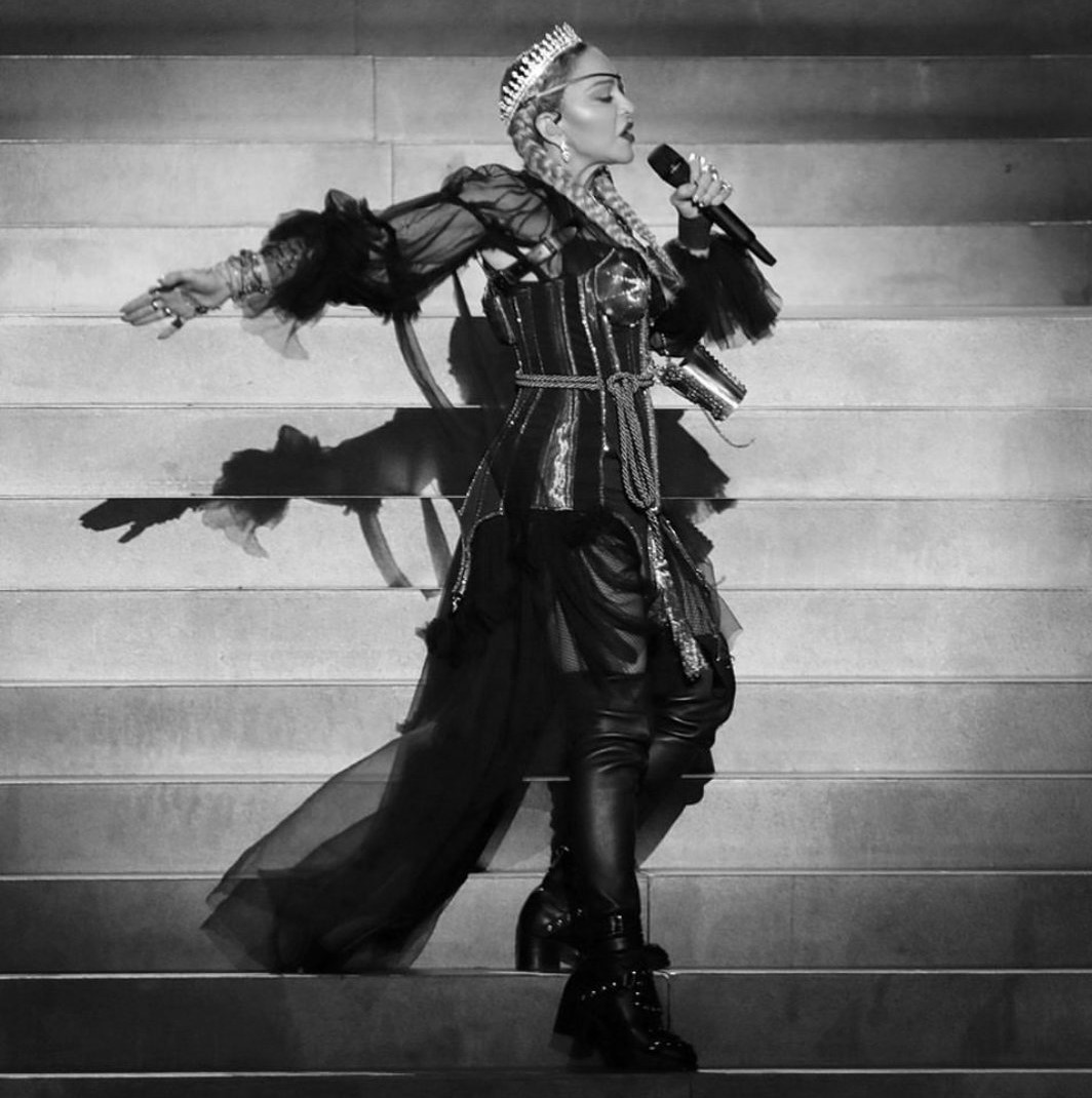 COMMON MADONNA FAN tweet media