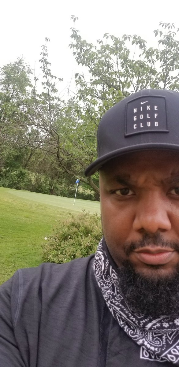 rocketbardc's tweet photo. Tough to get exercise in when you're a #nonessentialworker and the gym is closed. Luckily Golf courses are safely opening up which give me some fresh air and exercise. I find myself up earlier than normal these days which gives me plenty of time ⛳🏌🏿‍♀️ https://t.co/aUApeqGwGI