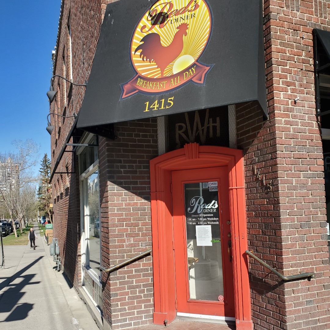 We love our friends <a href="/redsdiner/">Redsdiner4th</a> and who wouldn't? Their breakfasts are legendary and the atmosphere is incredible. We're so excited for the day we can enjoy a late breakfast there again!
#shoplocal #supportlocal #yyc #yycnow #breakfast #restaurants #delicious #mimosas