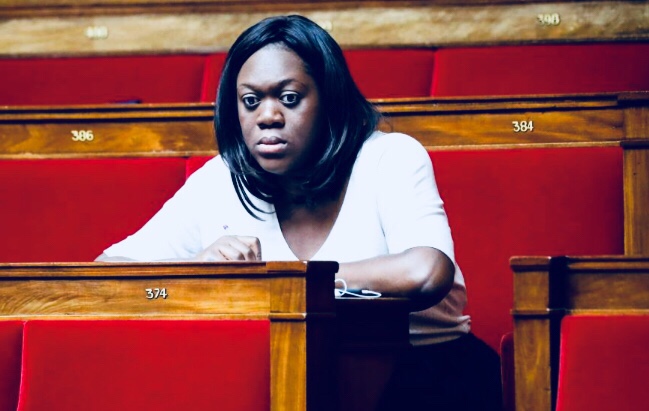 yanndetod's tweet photo. Toute cette histoire pour rien, tout ces gens contre moi... ☹️
Quand je pense que je suis avocat, je m'en mordrais les doigts avec de la mayonnaise.

#AviaGate https://t.co/xvJxNEWKAa