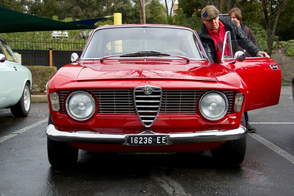 sprtscaradvntrs's tweet photo. A stepnose with special export plates. #alfaromeo #stepnose https://t.co/wlvlkz8oQH