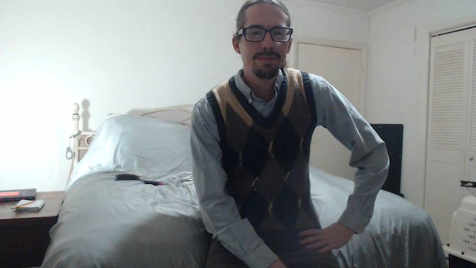 I am currently live at https://t.co/mj8ugzudsb! Along the vein as my pinned tweet, I am looking thru