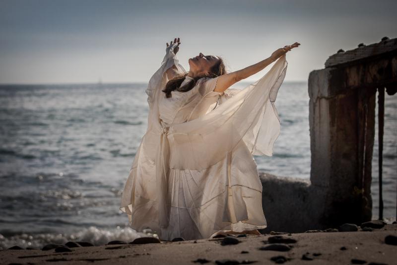 SoulDanceLove's tweet photo. Want Online Soul Dance?  https://t.co/seq115p5Cs https://t.co/PnNbHKPvXZ
