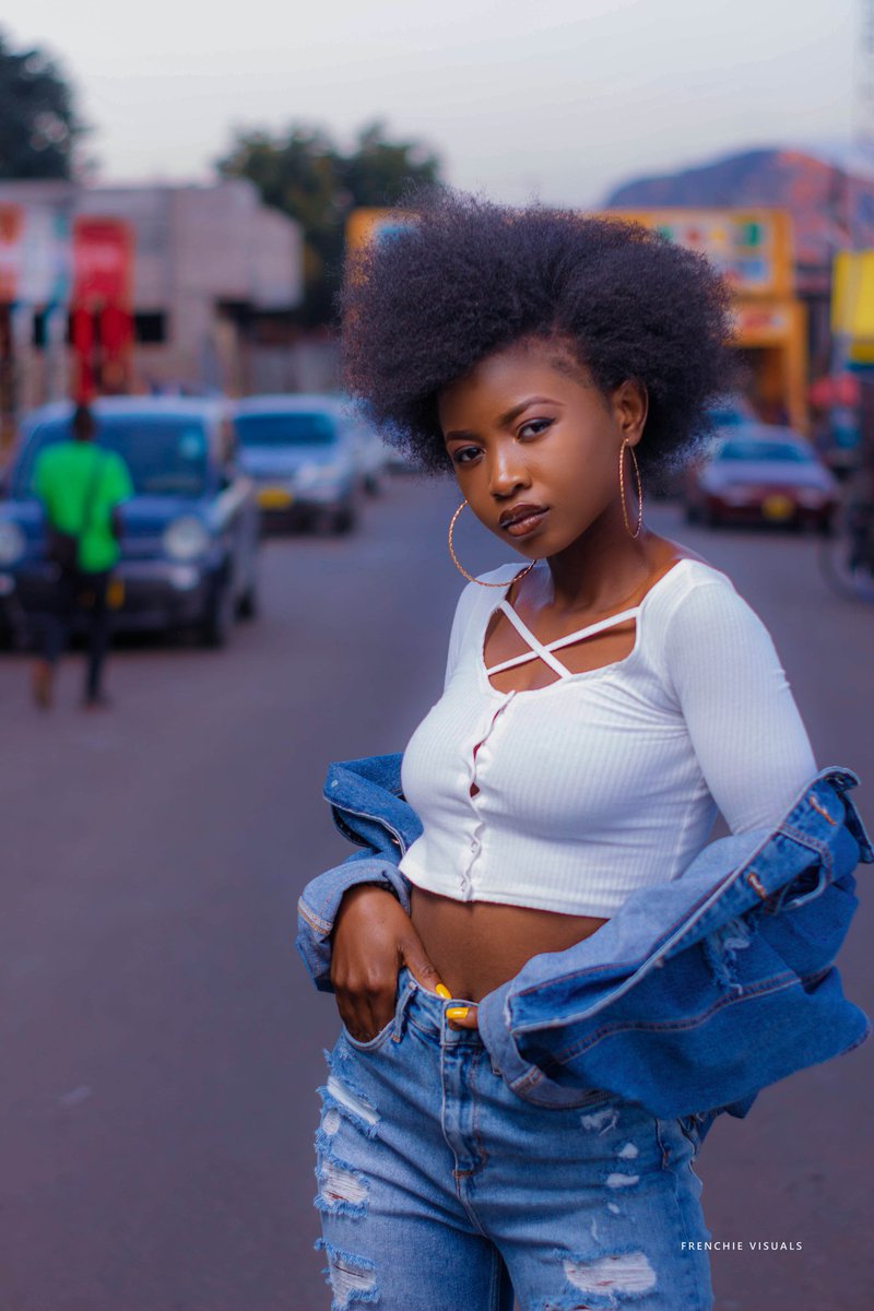 Frankiezmg's tweet image. Next time you are in Zomba
Try to book a shoot with me
You won't regret
Your RT is highly appreciated 🙏🏽