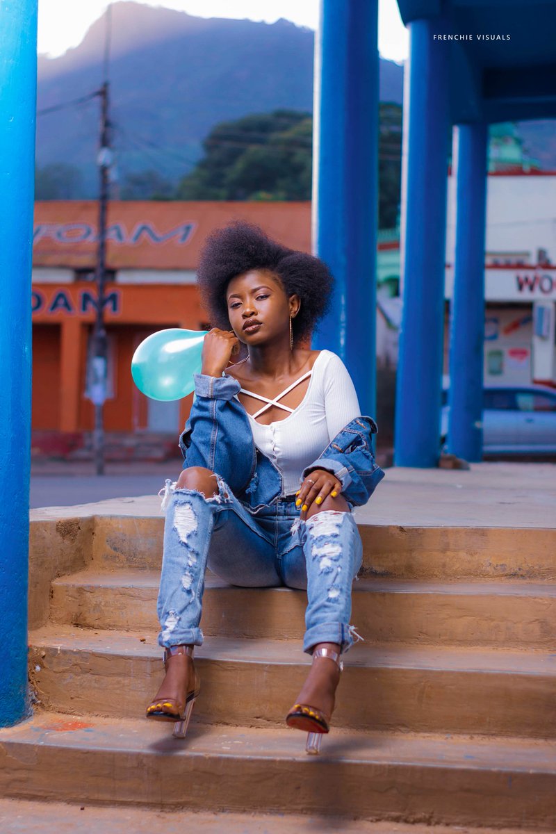 Frankiezmg's tweet image. Next time you are in Zomba
Try to book a shoot with me
You won't regret
Your RT is highly appreciated 🙏🏽