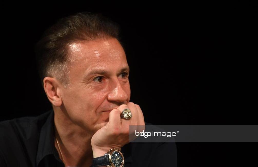 олег меньшиков 2022. олег меньшиков худрук театра ермоловой. меньшиков олег евгеньевич пик. меньшиков директор театра ермоловой. меньшиков олег театр руководитель.