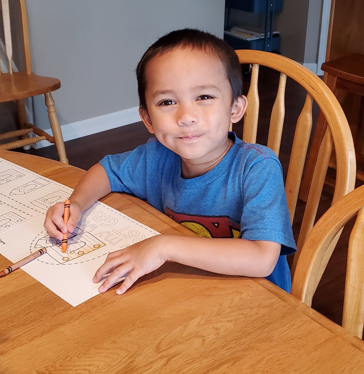 ethanNemily's tweet photo. Ethan is working on his celebration crown. He said he can't wait to celebrate with everyone. 👑 @mrsdcondo @mrscraigkinders @NorthwoodES https://t.co/hWlG854cqL