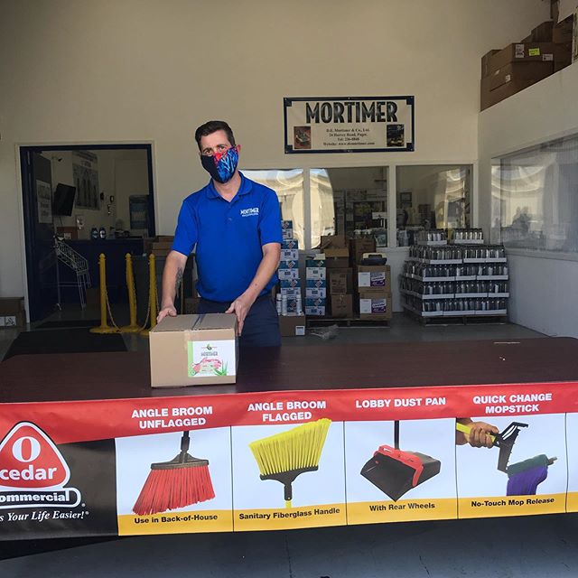 Curb side collection available Monday - Friday!  Shop online:  d-e-mortimer-co-ltd.myshopify.com (link in bio) Or call us on : 236-8848  We are also on the Sargasso site for island wide delivery!  #choosebda #bermuda #bermudacleaning #bermudacleaningproducts#disinfectant