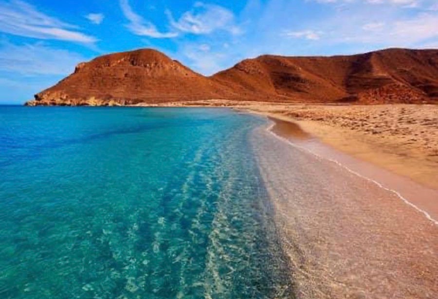 dreuuge's tweet photo. Que me he encontrado estas fotos de Almería y nada, para que veáis un poco el paraíso y tal. https://t.co/2gH7JAjQ7o