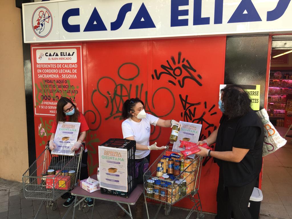 av_quintana's tweet photo. Siete carros, S I E T E,  llenos de solidaridad de vecinas y vecinos de nuestro barrio hemos recogido hoy. 😍

#OrgulloDeBarrio #SomosTribu https://t.co/G9iF9tTpc9