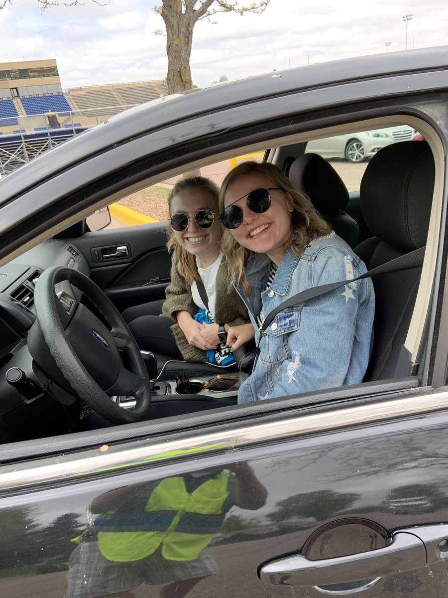 Had a chance to congratulate our graduating seniors at a drive through celebration today!

#KnowYourWhy | #BuildingChampions