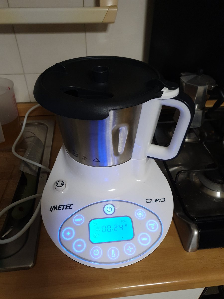 UranoRebel's tweet photo. Ma voi ce l'avete sta meraviglia culinaria?
#Cuko https://t.co/mXU8foE1xa
