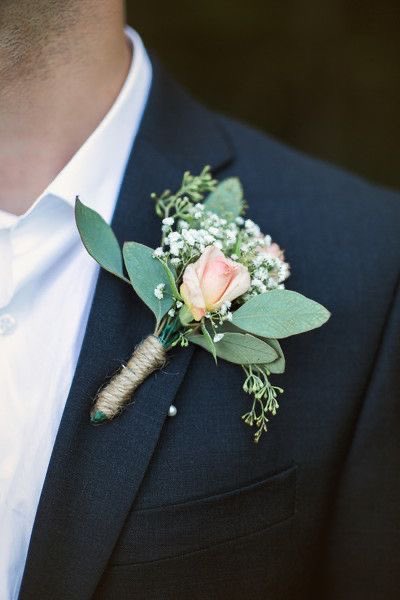 Choose one: boutonniere