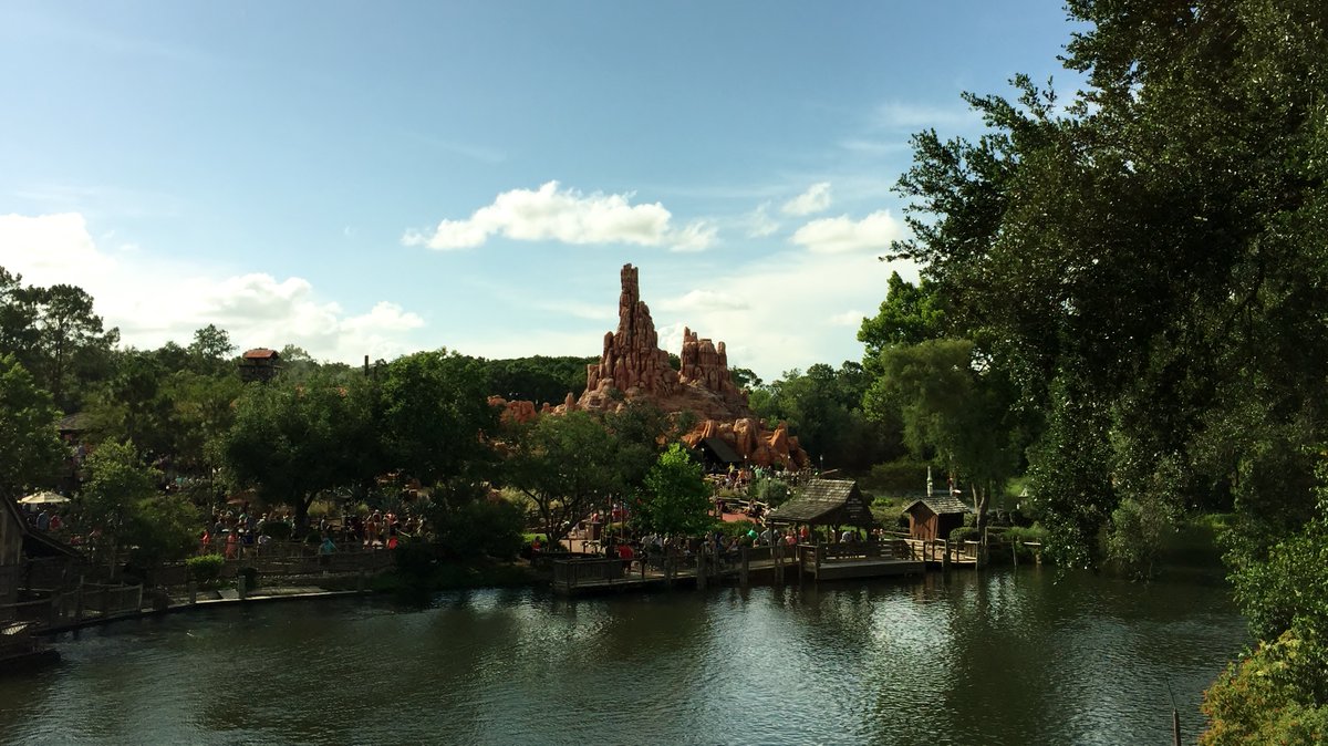 disneypicaday's tweet image. I asked @ValPalMickey what she wanted me to post today, and she said #BigThunderMountain at #MagicKingdom. I saw the poster pic and it reminded me of the old SNL sketch of #HappyFunBall. "Find a safe hiding place BEFORE detonating explosives". True story. snltranscripts.jt.org/90/90mhappyfun…