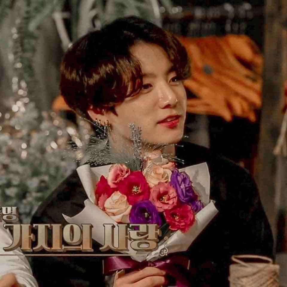 ARMY_13FOREVER's tweet photo. Our Jungkook is the best man in the world, pleasegive him a lot of love and care. 🙏❤️
@BTS_twt

Наш Чонгуки самый лучший мужчина в мире, пожалуйста, подарите ему много любви и заботы. 🙏❤️

#정국아사랑해 #WeLoveYouJungkook https://t.co/9H7YUjxl3t