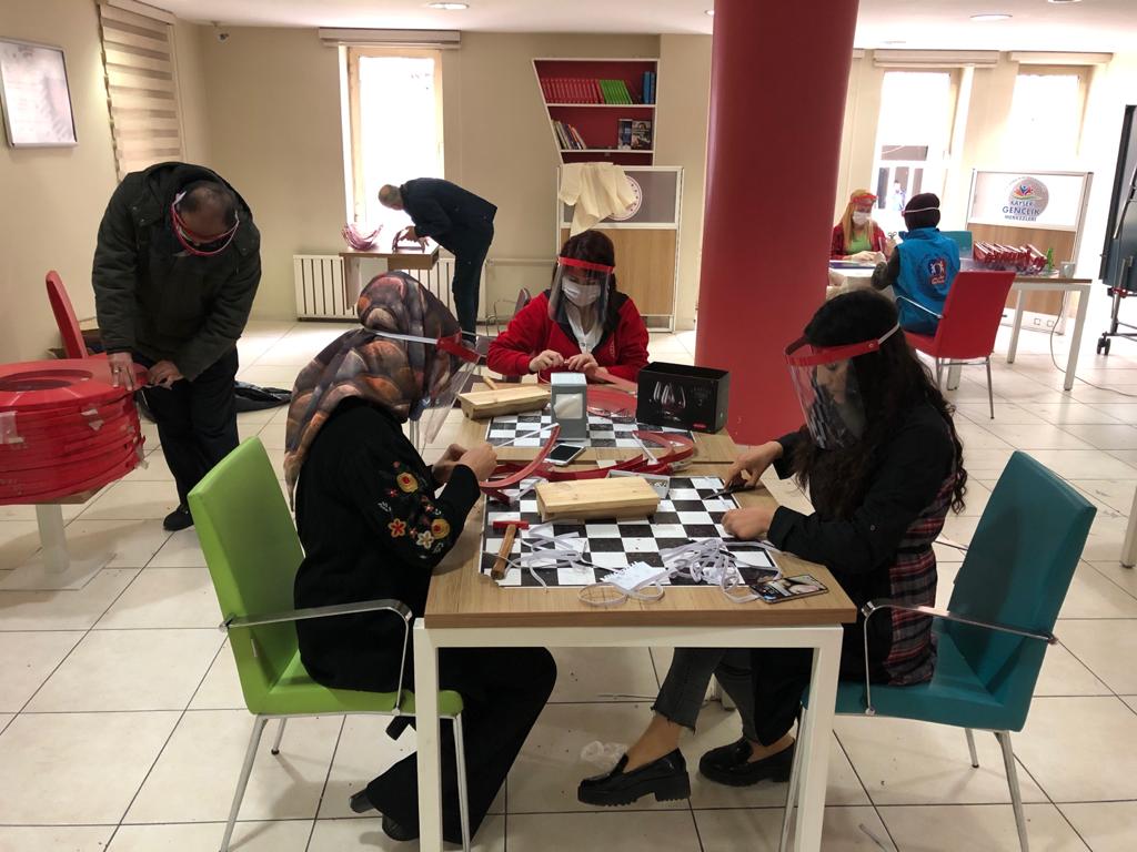 alikaragoztr's tweet photo. İnşallah Gençlerimizle en güzel etkinliklerde en kısa sürede buluşmak ümidiyle...
#GencizBiz Üretkeniz... 
@kasapoglu @topogluemre @tuncayulusan @ACemilBedir @MuratEskici38 https://t.co/4GjWK6WLkY
