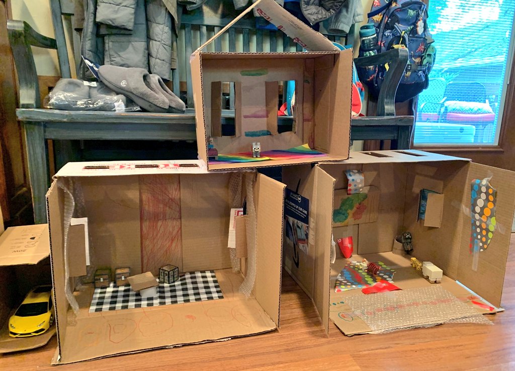 JuliaGoggi's tweet photo. @WPSSicomac artists are continuing their personal exhibits by adding miniature artwork into last week's spaces. #academicchoice #k12art #makerspace #materialexploration #studiothinking #choicebasedart #managedchoice https://t.co/9uhnd6cSik