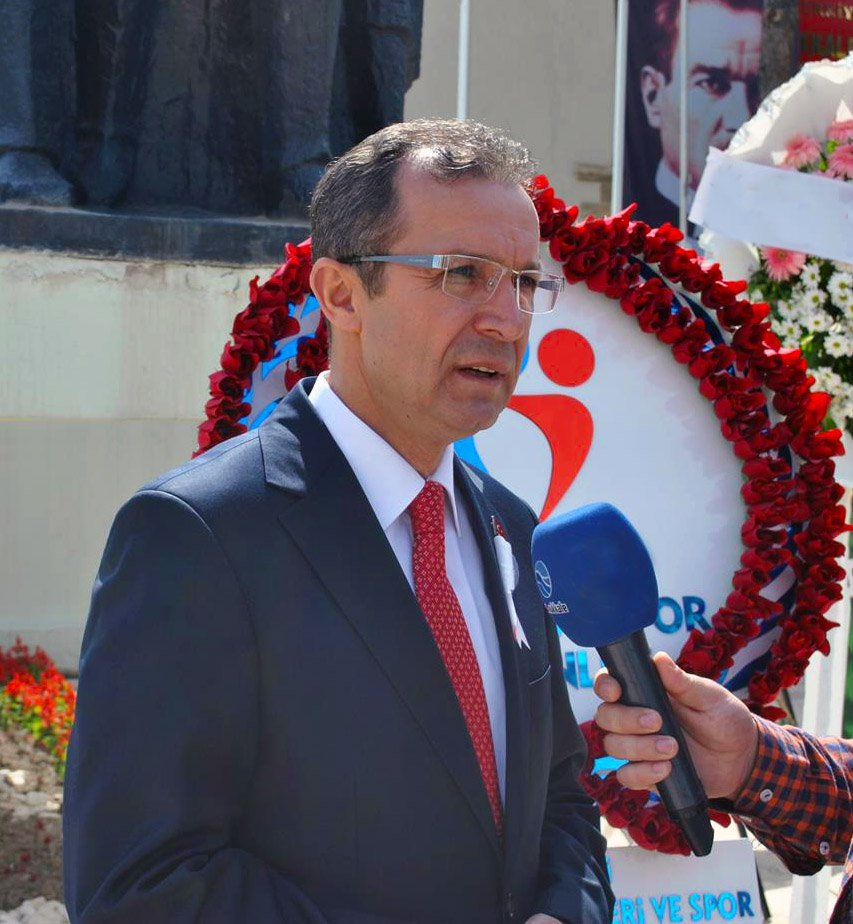 19 Mayıs Atatürk’ü Anma ve Gençlik ve Spor Bayramı ile ilgili bir mesaj yayınlayan Gençlik ve Spor İl Müdürü Ahmet İbanoğlu, bundan 101 yıl önce canlanan milli ruhun bugün Türk Gençliğine ilham vermeye, yolunu aydınlatmaya devam ettiğini söyledi.
bit.ly/2z5L8vF