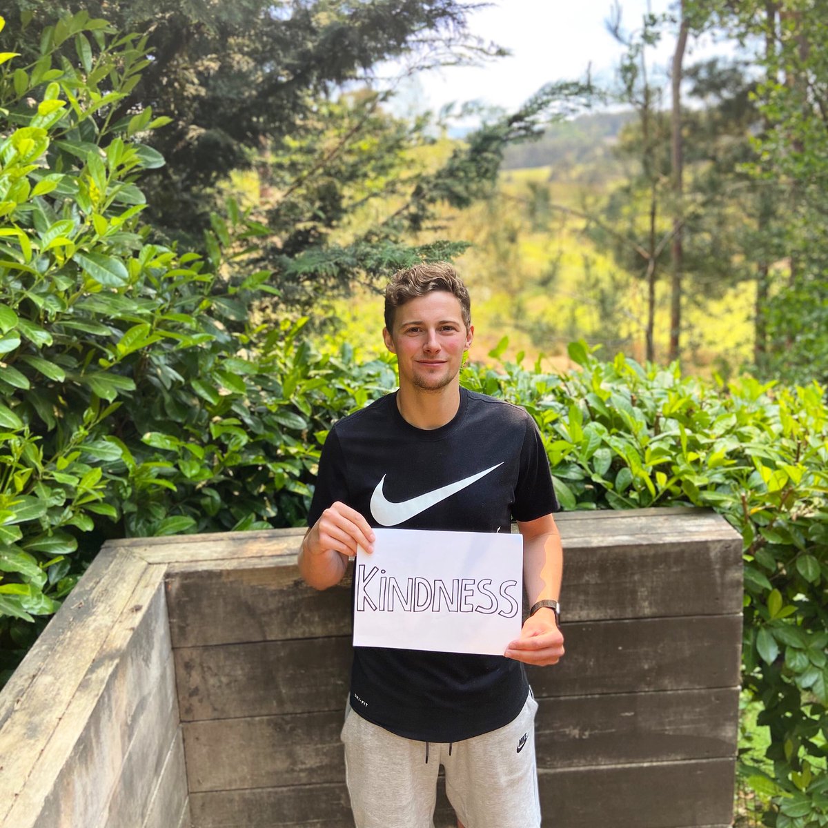 Andy Howe tweet media