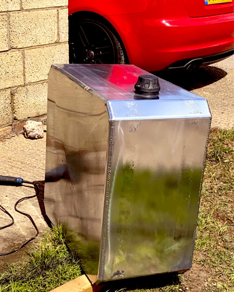Big job on today welding a cracked tank strap up so thought why not polish the tank while it’s off the truck